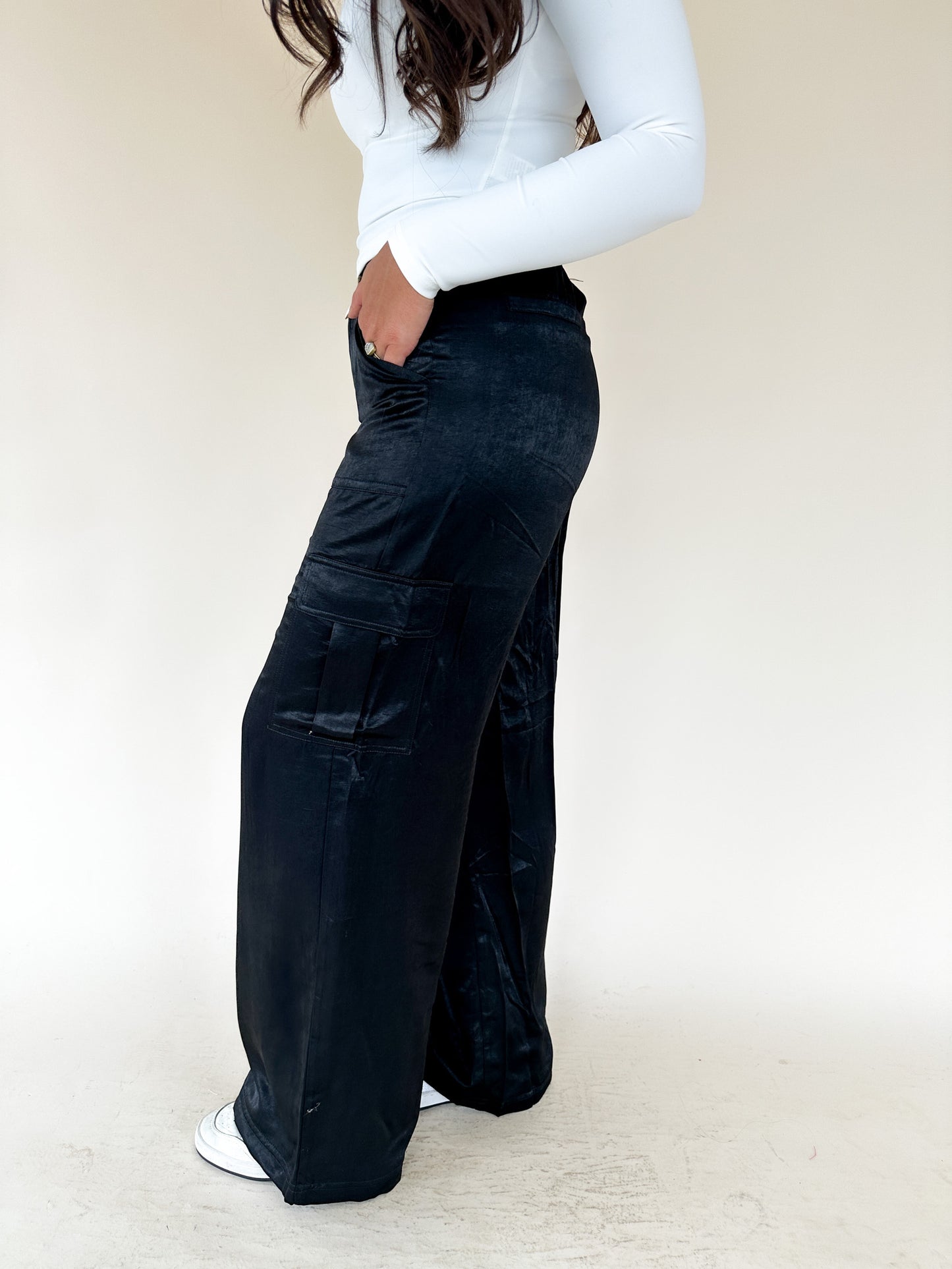 Avery Wide-Leg Cargo Pants